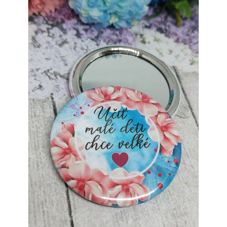Zrkadielko - Učiť malé deti chce veľké srdce