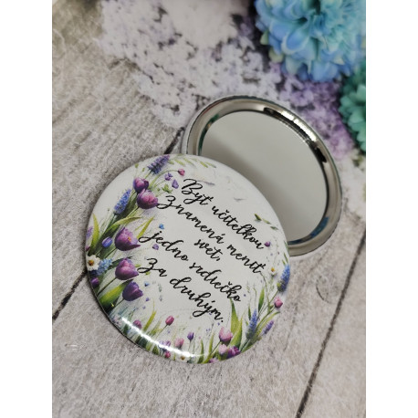 Zrkadielko - Byť učiteľkou znamená meniť svet, jedno srdiečko za druhým